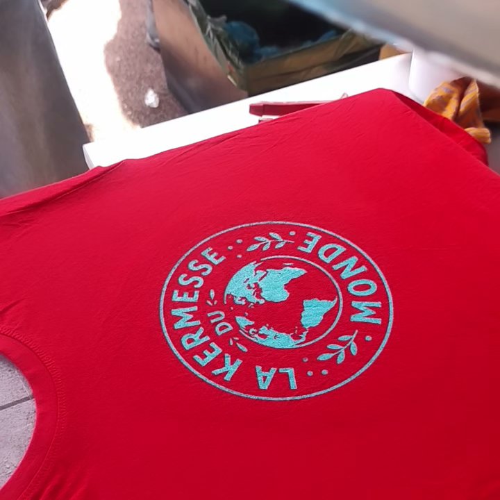 Sérigraphie textile rouge
